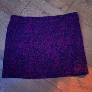 Purple leopard print mini skirt